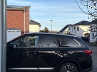 Gebraucht Mitsubishi Outlander Edition 150 PS (110 kW) 2018 Schwarz SUV