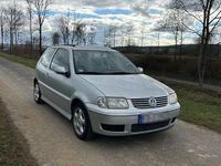 Gebraucht VW Polo Edition 60 PS (44 kW) 2001 Silber Limousine