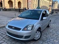 Gebraucht Ford Fiesta 82 PS (60 kW) 2007 Silber Kleinwagen
