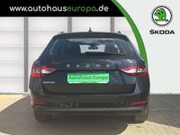 Gebraucht Skoda Superb Style 150 PS (110 kW) 2022 Schwarz magic perleffekt Kombi