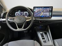 Gebraucht VW Golf VIII Life 150 PS (110 kW) 2024 Delfingrau metallic (metallic) Limousine