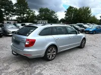 Gebraucht Skoda Superb 170 PS (125 kW) 2013 Silber Kombi