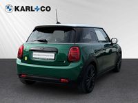 Gebraucht Mini Cooper SE 135 kW (184 PS) 2023 British racing green iv metallic (gruen) Kleinwagen