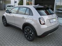 Neu Fiat 600 101 PS (74 kW) 2025 Beige Limousine