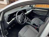 Gebraucht VW Golf VIII Move 110 PS (80 kW) 2024 Silber Kleinwagen