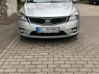 Second-hand Kia Ceed 90 CP (66 kW) 2012 Argintiu Hatchback