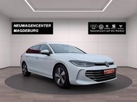 Gebraucht VW Passat Elegance 150 PS (110 kW) 2025 Oryxweiß perlmutteffekt Kombi