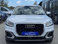 Używany Audi Q2 Design 116 KM (85 kW) 2016 Biały SUV