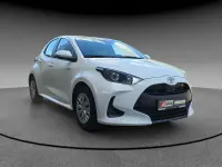 Gebraucht Toyota Yaris Basis 72 PS (52 kW) 2022 Weiß Kleinwagen