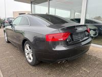 Gebraucht Audi A5 Sport 170 PS (125 kW) 2012 Grau Coupé