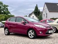 Gebraucht Ford Fiesta Titanium 97 PS (71 kW) 2009 Violett Limousine