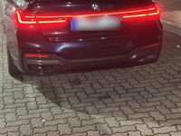 Gebraucht BMW 750L 400 PS (294 kW) 2019 Blau Limousine