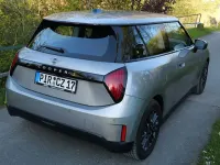 Gebraucht Mini Cooper SE Essential 160 kW (218 PS) 2025 Silber Kleinwagen
