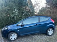 Gebraucht Ford Fiesta 60 PS (44 kW) 2012 Blau Kleinwagen