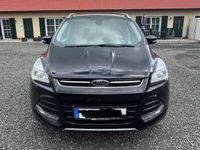 gebraucht Ford Kuga 1.5 EcoBoost mit Schiebe-/Panoramadach