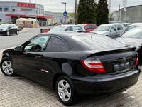 Gebraucht Mercedes C160 122 PS (89 kW) 2005 Schwarz Coupé