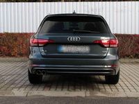 Gebraucht Audi A4 Design 190 PS (139 kW) 2016 Grau Kombi