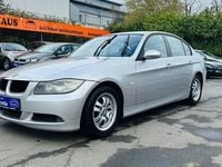 Gebraucht BMW 318 129 PS (94 kW) 2007 Silber Limousine
