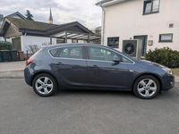 Gebraucht Opel Astra Edition 179 PS (131 kW) 2010 Blau Coupé