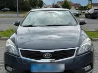 Gebraucht Kia Ceed 90 PS (66 kW) 2010 Grau Kleinwagen