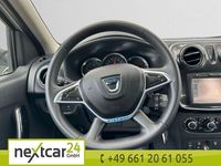 Gebraucht Dacia Sandero Celebration 90 PS (66 kW) 2019 Weiß Kleinwagen