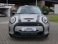 Gebraucht Mini Cooper S Premium 178 PS (130 kW) 2023 Rooftop grey metallic Kleinwagen