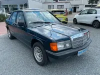 Gebraucht Mercedes 190 122 PS (89 kW) 1983 Blau Limousine