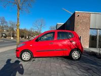 Gebraucht Hyundai i10 67 PS (49 kW) 2009 Rot Kleinwagen