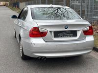 Gebraucht BMW 325 197 PS (144 kW) 2007 Silber Limousine