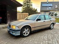 Gebraucht BMW 316 102 PS (75 kW) 1992 Beige Limousine