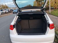 Gebraucht Audi A3 Ambiente 125 PS (91 kW) 2011 Weiß Limousine