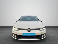 Gebraucht VW Golf VIII 150 PS (110 kW) 2022 Oryxweiß perlmutteffekt (metallic) Limousine