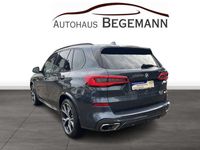 gebraucht BMW X5 M d Laser Pano AHK B&W Night Vision Luftfed.