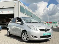 Gebraucht Toyota Yaris Edition 99 PS (72 kW) 2011 Silber Kleinwagen