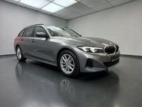Gebraucht BMW 320 Shadowline 190 PS (139 kW) 2023 Grau Kombi