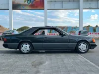 Second-hand Mercedes E300 180 CP (132 kW) 1992 Negru Coupe