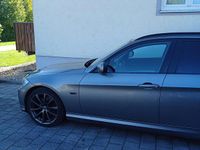 Gebraucht BMW 318 145 PS (106 kW) 2012 Grau Kombi