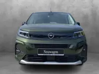 Nowe Opel Combo 131 KM (96 kW) 2026 Zielony Minivan