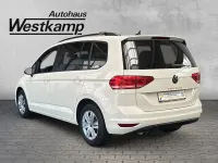 Neu VW Touran Edition 150 PS (110 kW) 2026 Gelb Van / Kleinbus