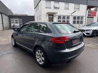 Gebraucht Audi A3 Ambiente 160 PS (117 kW) 2010 Grau Kleinwagen
