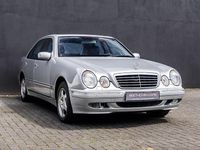 Gebraucht Mercedes E280 Avantgarde 204 PS (150 kW) 2000 Silber Limousine