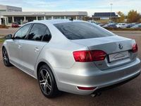 Gebraucht VW Jetta Match 140 PS (102 kW) 2012 Silber Limousine