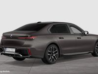 Gebraucht BMW 740 Executive 299 PS (219 kW) 2025 Grau Limousine