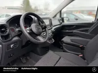 Gebraucht Mercedes Vito 163 PS (119 kW) 2024 Silber Van