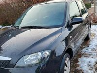 Usado Mazda 2 80 HP (58 kW) 2005 Preto Citadino