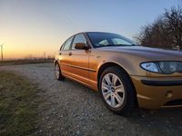 Gebraucht BMW 318 143 PS (105 kW) 2002 Gold Limousine