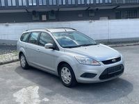 Gebraucht Ford Focus 74 PS (54 kW) 2009 Silber Kombi