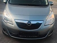 Gebraucht Opel Meriva Edition 101 PS (74 kW) 2010 Silber Van / Kleinbus