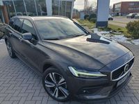 Gebraucht Volvo V60 CC Plus 197 PS (144 kW) 2022 Grau Kombi