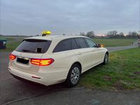 Gebraucht Mercedes E220 194 PS (142 kW) 2018 Beige Kombi